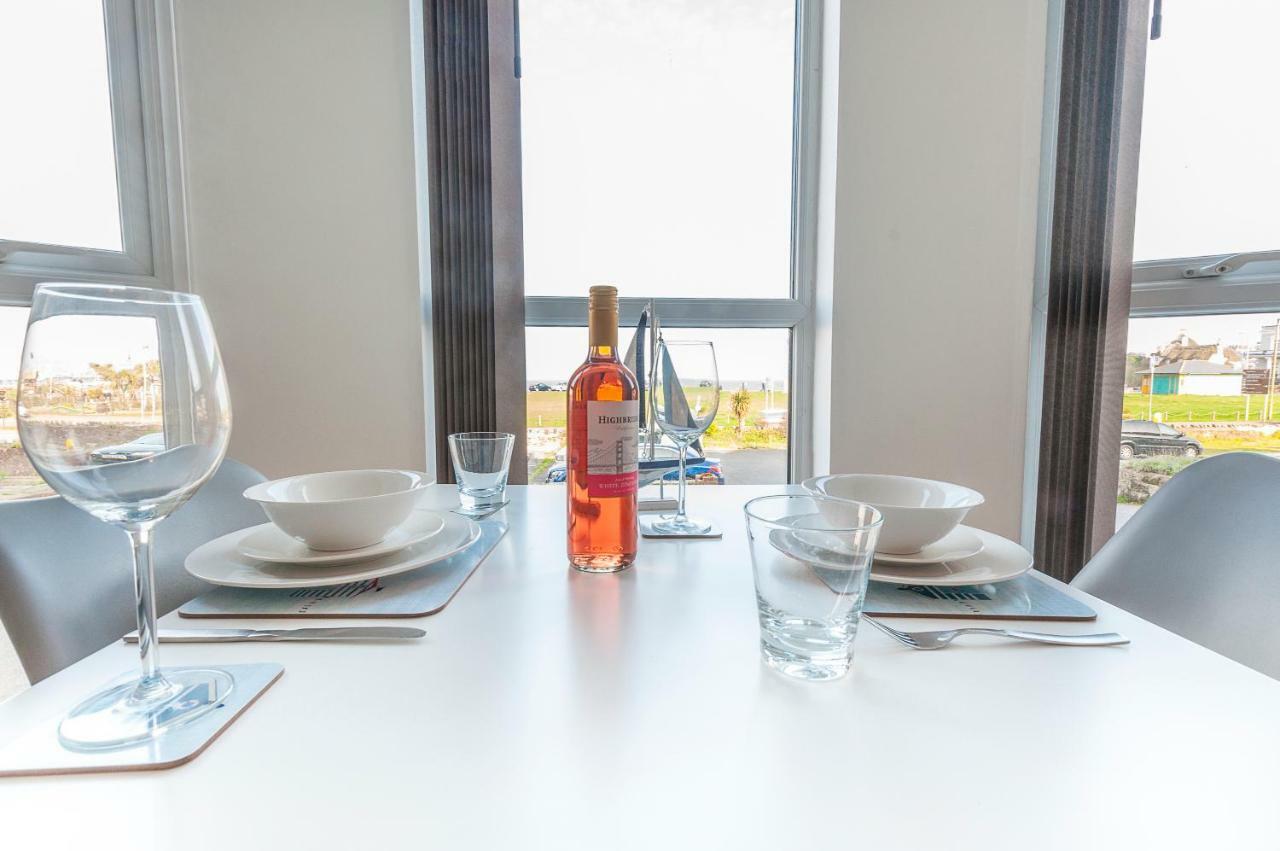 Five Way Apartments Пейнтън Екстериор снимка