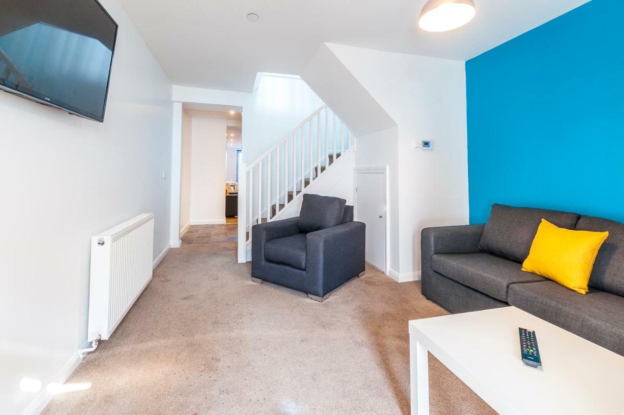 Five Way Apartments Пейнтън Екстериор снимка