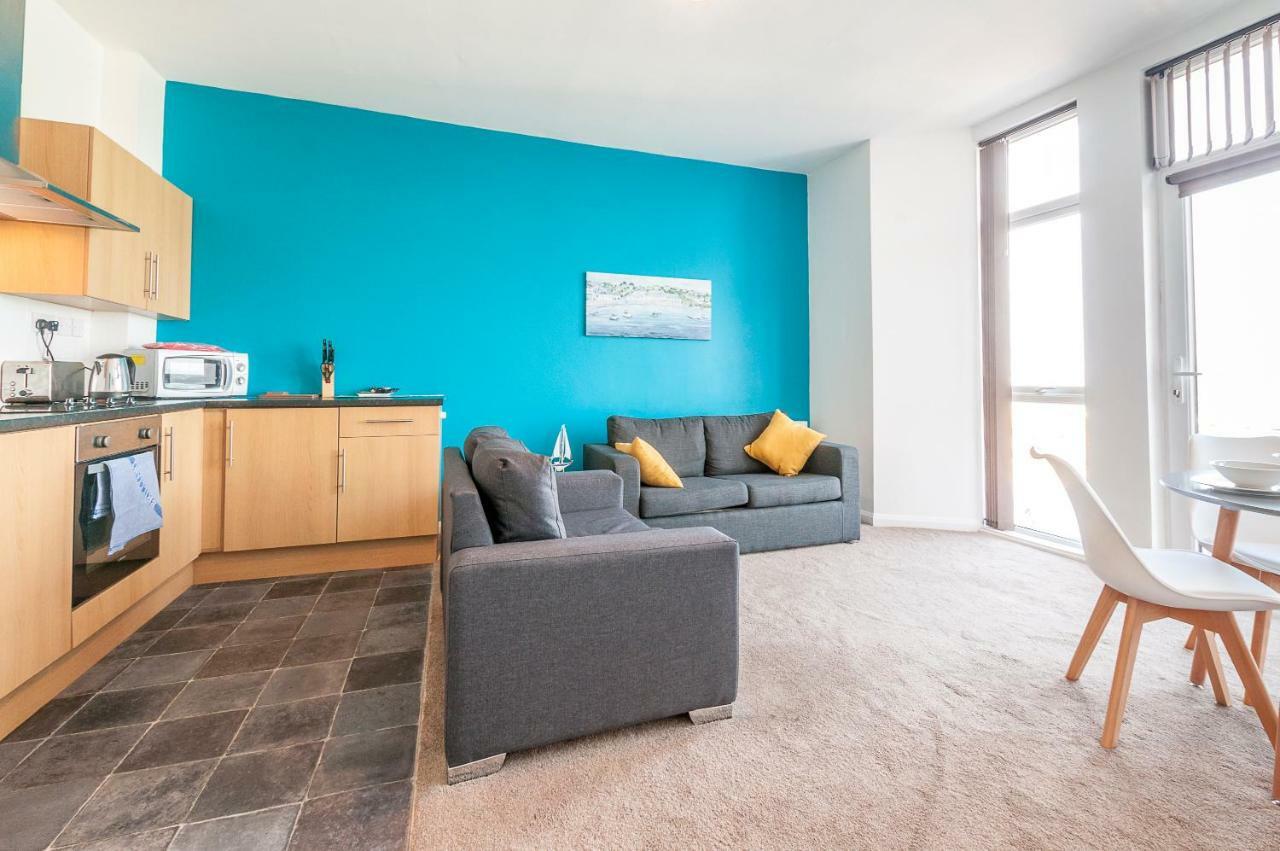 Five Way Apartments Пейнтън Екстериор снимка