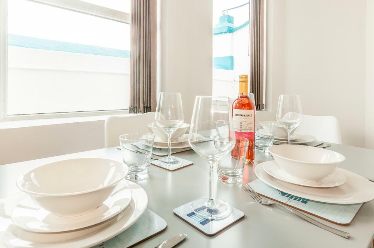 Five Way Apartments Пейнтън Екстериор снимка