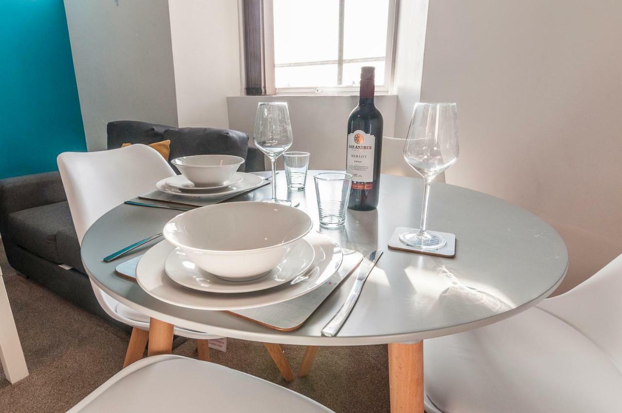 Five Way Apartments Пейнтън Екстериор снимка