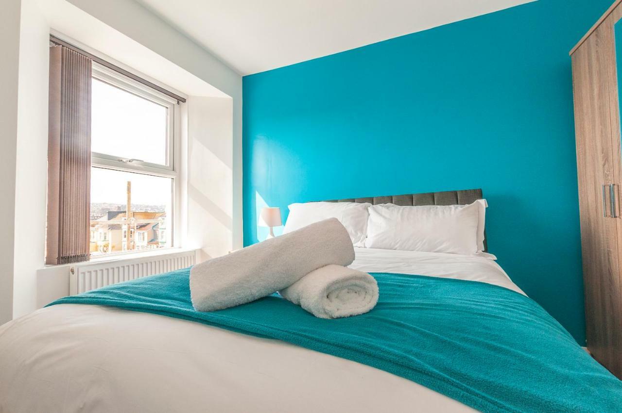 Five Way Apartments Пейнтън Екстериор снимка